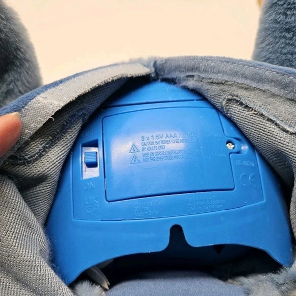 WOW! Stuff Disney LILO & Stitch Puppetronic Puppet by RealFX Like New RARE HTF - Picture 15 of 16